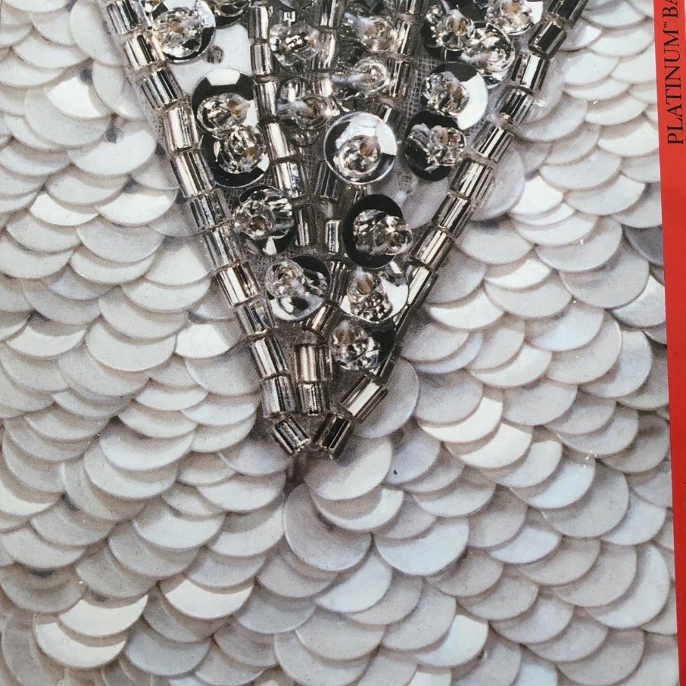 Bob Mackie Platinum Barbie - Picture 4 of 5